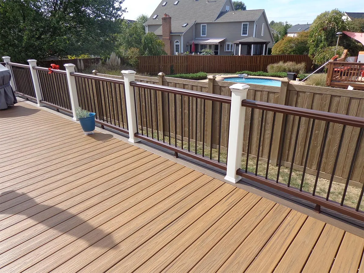 Patio fence installation in Springfield, VA