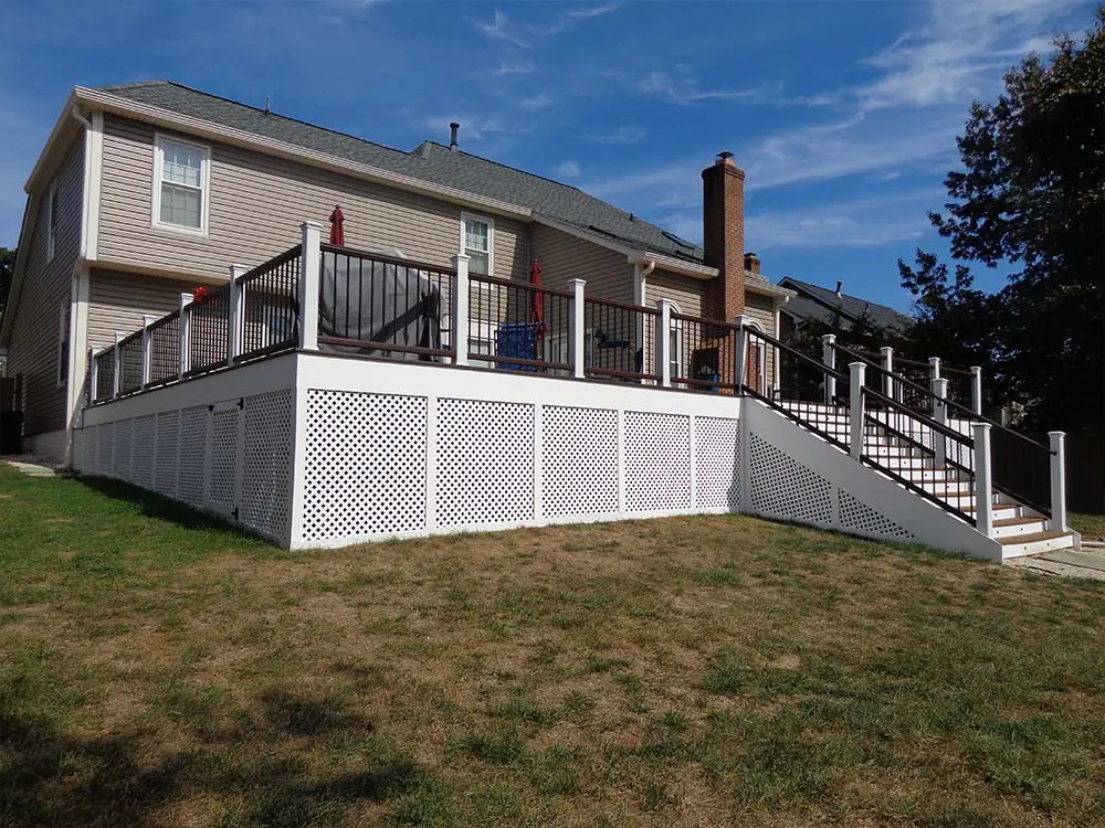 Composite & PVC Deck with lattice work under the railing