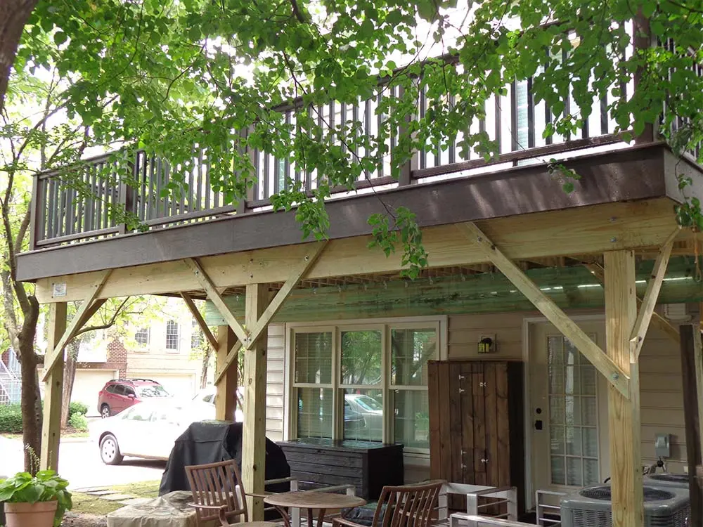 Second floor Composite & PVC Deck covering ground level entrance