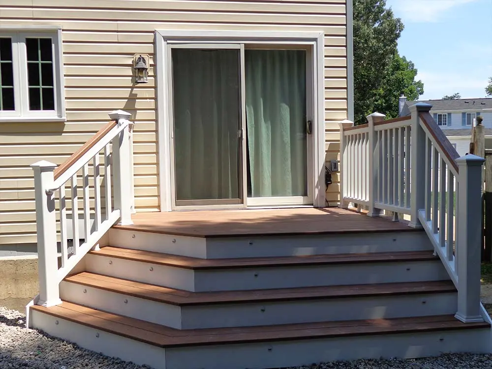 Composite & PVC Deck